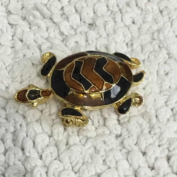 Jewelry - Vintage Goldtone Black and Amber Enamel Turtle Brooch Pendant